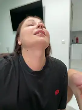 dreams4u online show from September 2025 09:36:02 AM