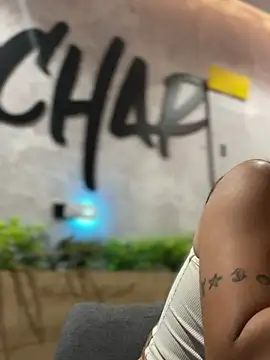 Snapshot of Emilia_Bakerr chatting on December 2024 06:13:01 PM Emilia Bakerr online show from December 2024 06:13:01 PM