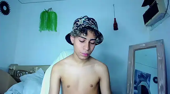 huge armound online show from February 2025 02:48:02 PM