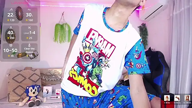 Snapshot of huge_armound chatting on July 2026 07:10:01 AM huge armound online show from July 2026 07:10:01 AM