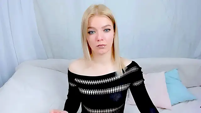 Snapshot of Lily_Daviss chatting on February 2026 01:59:02 AM Lily Daviss online show from February 2026 01:59:02 AM