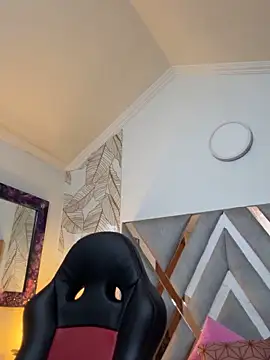 Hannagarces online show from March 2026 11:26:01 AM