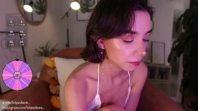 Snapshot of JulietteDee chatting on January 2025 09:11:02 PM JulietteDee online show from January 2025 09:11:02 PM