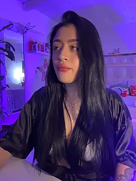 lucianaroy online show from March 2026 11:16:01 PM