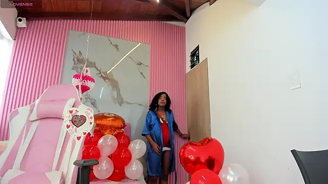 lia 16 online show from February 2025 06:40:01 PM