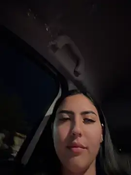 Snapshot of MarianaBenz chatting on June 2026 02:51:02 AM MarianaBenz online show from June 2026 02:51:02 AM