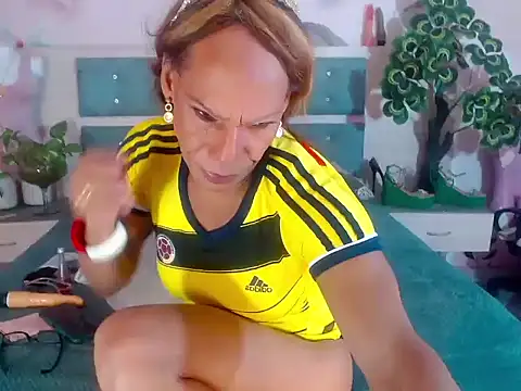 Snapshot of bardotbigcockts chatting on September 2025 02:16:01 PM bardotbigcockts online show from September 2025 02:16:01 PM