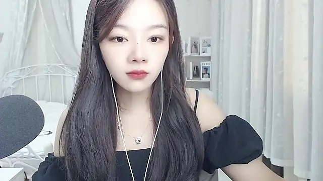 Snapshot of Jenny-Z chatting on July 2026 01:52:01 AM Jenny-Z online show from July 2026 01:52:01 AM