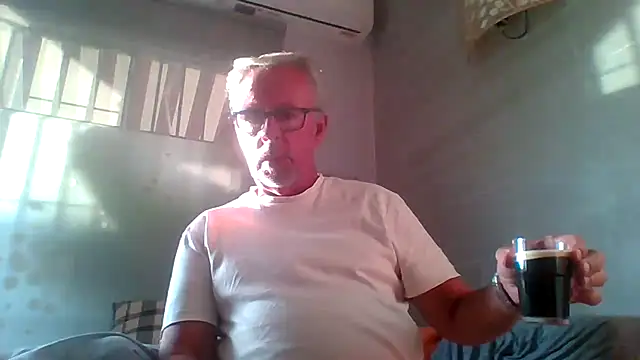 tuggy59 online show from November 2025 07:28:01 AM