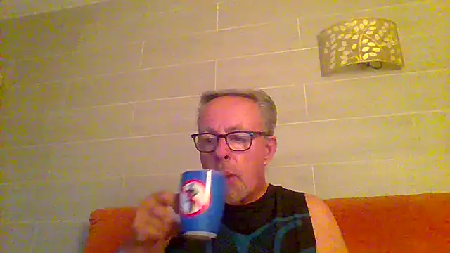 Snapshot of tuggy59 chatting on June 2026 04:48:01 AM tuggy59 online show from June 2026 04:48:01 AM