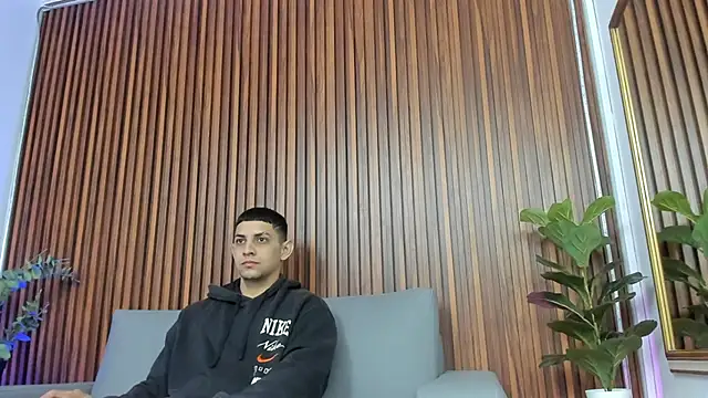 Alex cute77 online show from February 2026 11:29:02 AM