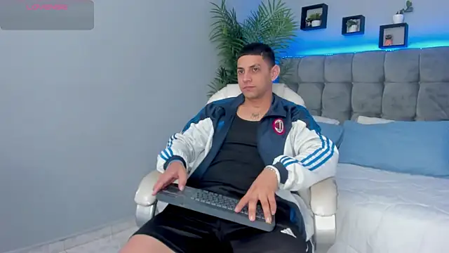 Alex cute77 online show from March 2026 12:21:02 PM