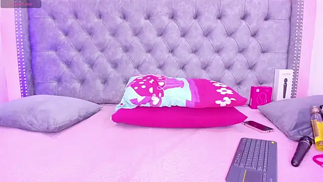 Sofia Girl  online show from September 2025 08:36:02 AM