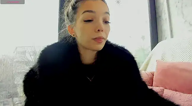 Sassy Teen online show from January 2025 10:27:02 AM