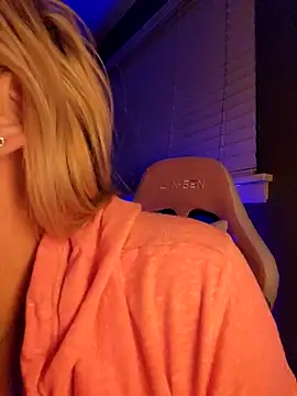 Southern Bella online show from February 2025 12:11:01 PM