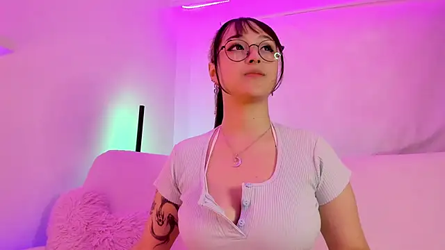 Gloomydoll online show from September 2025 07:03:02 PM