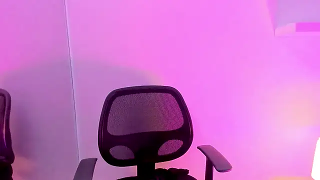 Gloomydoll online show from December 2025 08:51:01 PM