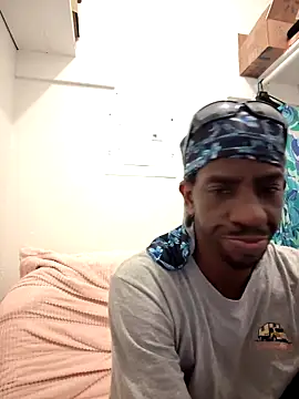 Snapshot of icyMike43 chatting on March 2026 08:09:02 AM icyMike43 online show from March 2026 08:09:02 AM