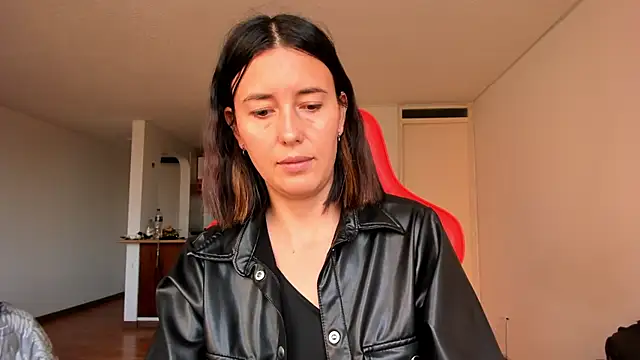 zoe jeane beker online show from February 2025 10:20:02 PM