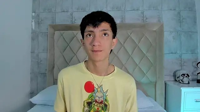 DereckCooperr online show from October 2025 11:06:02 PM