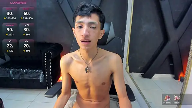 DereckCooperr online show from November 2025 11:05:02 PM