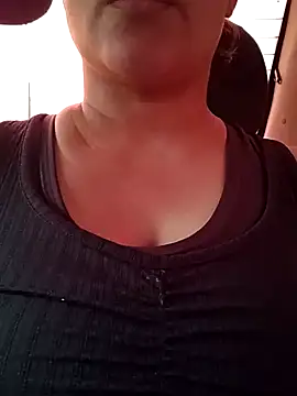 Snapshot of _Bella_Candy_ chatting on December 2024 09:20:02 PM Bella Candy online show from December 2024 09:20:02 PM