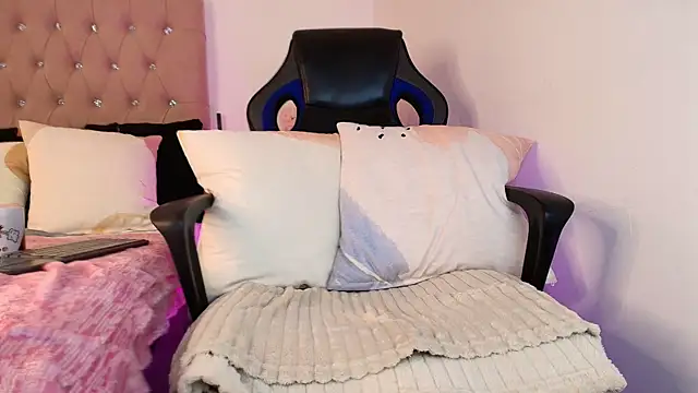 Katy Van online show from March 2025 08:13:01 AM