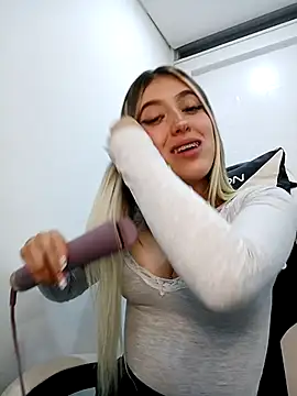 Snapshot of eva-2023 chatting on February 2026 01:04:02 AM eva-2023 online show from February 2026 01:04:02 AM