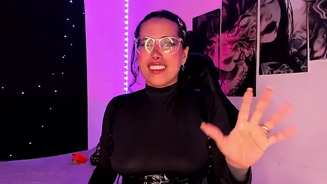 Snapshot of willow_poisson chatting on December 2024 08:18:01 PM willow poisson online show from December 2024 08:18:01 PM