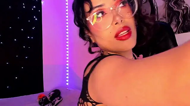 Snapshot of willow_poisson chatting on December 2024 05:26:02 PM willow poisson online show from December 2024 05:26:02 PM