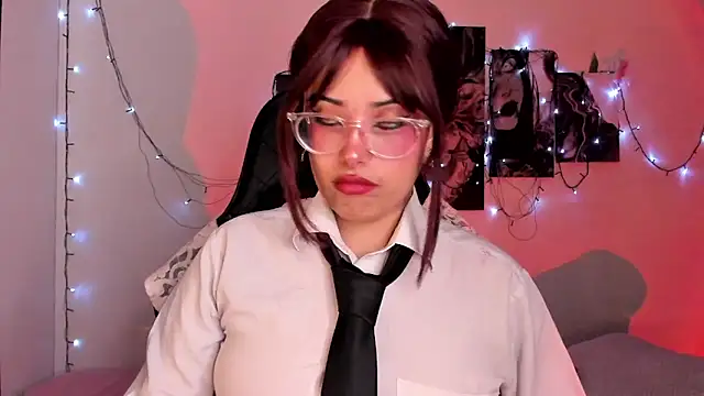 willow poisson online show from November 2025 06:10:01 PM