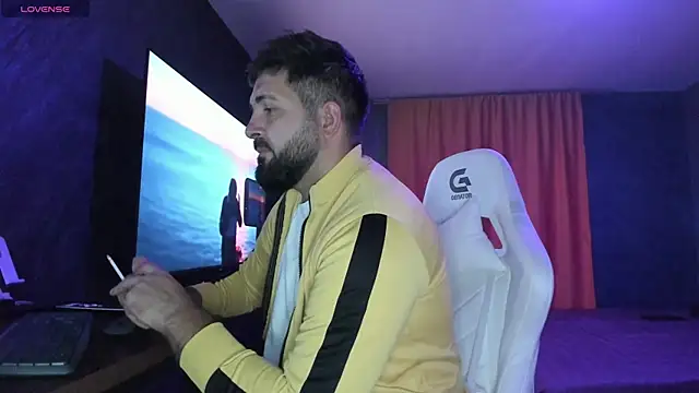 Eduu2322 online show from October 2025 08:17:01 PM