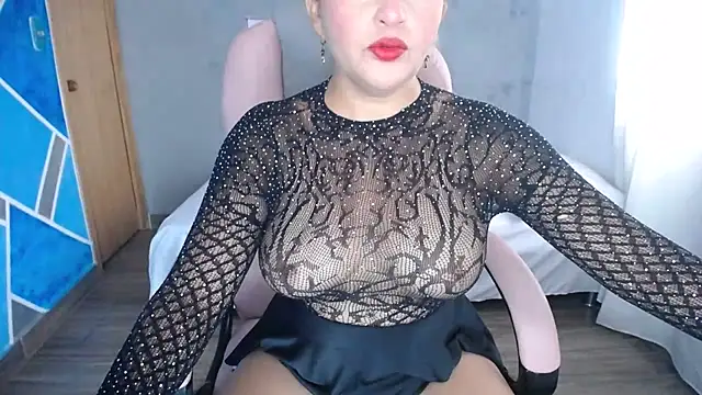 MeganMilF2 online show from February 2025 06:23:02 PM