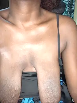 Snapshot of Saggy_boobs chatting on June 2026 01:10:01 AM Saggy boobs online show from June 2026 01:10:01 AM