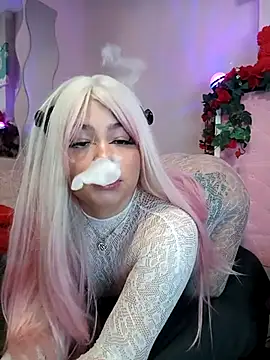 Snapshot of Lia_Roxx chatting on February 2025 04:32:01 PM Lia Roxx online show from February 2025 04:32:01 PM