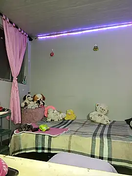 KATYGONZALEZ online show from February 2025 11:02:02 AM