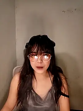 Snapshot of Chall_mee chatting on March 2026 03:38:01 PM Chall mee online show from March 2026 03:38:01 PM