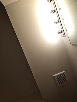 LUCIFER-Clau online show from April 2026 01:24:01 PM