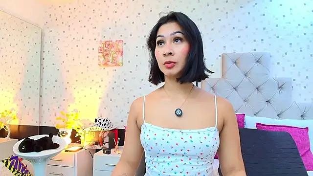 Snapshot of JulietaReyess chatting on April 2026 11:49:01 AM JulietaReyess online show from April 2026 11:49:01 AM