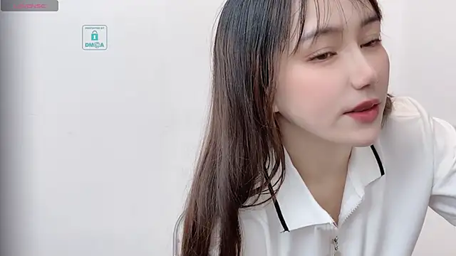 Snapshot of LIsha--170 chatting on March 2025 07:04:02 AM LIsha--170 online show from March 2025 07:04:02 AM