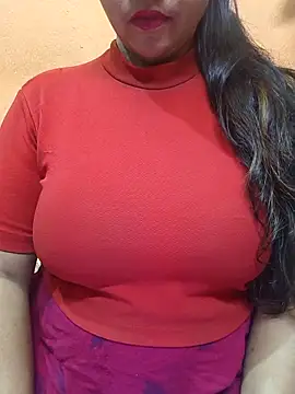 Snapshot of CUTE_SOPHIA- chatting on May 2026 01:47:01 AM CUTE SOPHIA- online show from May 2026 01:47:01 AM