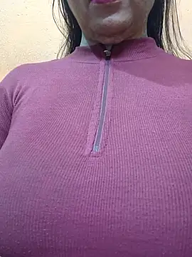 Snapshot of CUTE_SOPHIA- chatting on May 2026 01:14:02 AM CUTE SOPHIA- online show from May 2026 01:14:02 AM