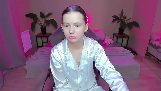 HelloRoxy online show from December 2024 06:26:02 PM