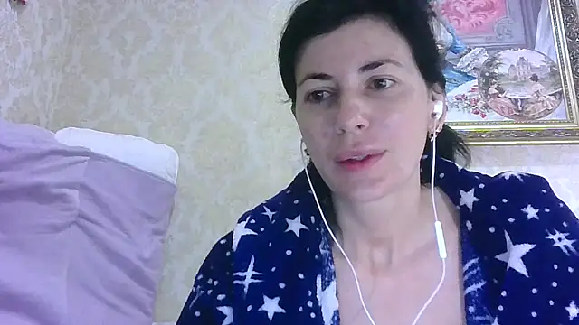 Snapshot of StunnigArt chatting on June 2026 01:22:01 AM StunnigArt online show from June 2026 01:22:01 AM