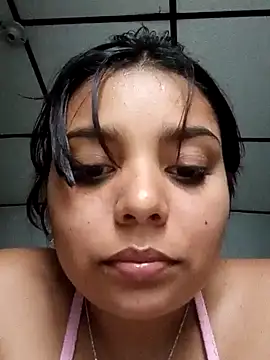 Snapshot of stefanie010 chatting on December 2024 04:39:02 PM stefanie010 online show from December 2024 04:39:02 PM