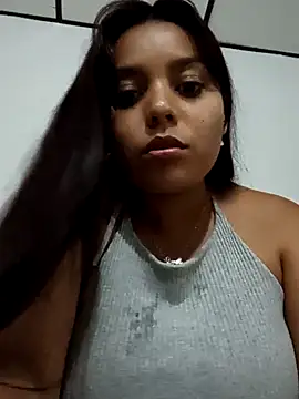 Snapshot of stefanie010 chatting on December 2024 10:54:02 PM stefanie010 online show from December 2024 10:54:02 PM