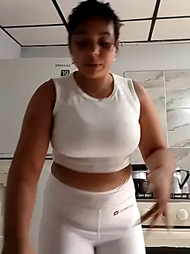 Snapshot of stefanie010 chatting on January 2025 04:33:01 PM stefanie010 online show from January 2025 04:33:01 PM