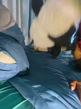 YellowHoneyDip online show from January 2025 04:39:02 AM