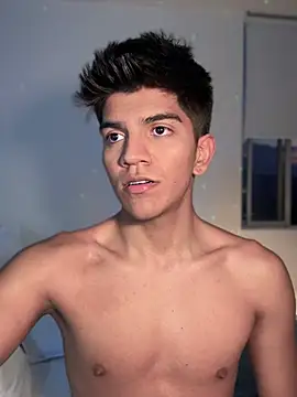 santiago 01 online show from February 2025 11:24:01 PM