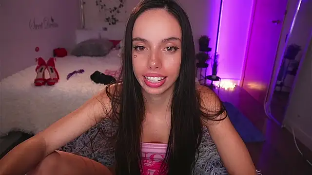 Snapshot of Dayna_Nebula chatting on September 2025 02:44:02 PM Dayna Nebula online show from September 2025 02:44:02 PM